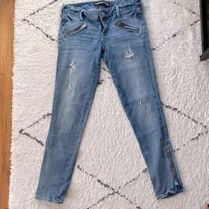 Express Stella Low Rise Ankle Legging size 2R-Used- Zipper at Hem